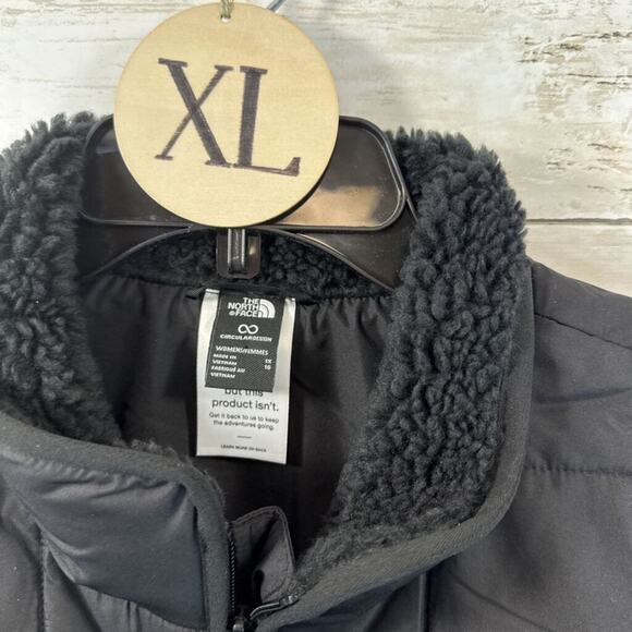 North Face Puffer Jacket XL - Picture 3 of 4
